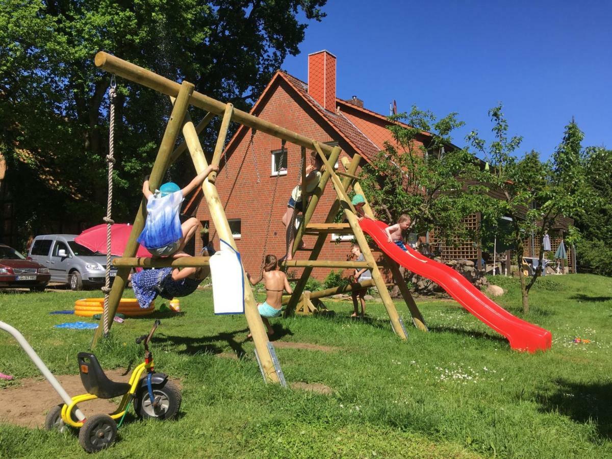 Ferienpension Lindenhof - Ferienwohnungen In Der Lueneburger Heide Marxen am Berge 外观 照片